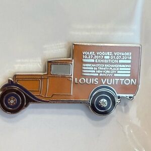 LV Volez Voguez Voyagez Pin